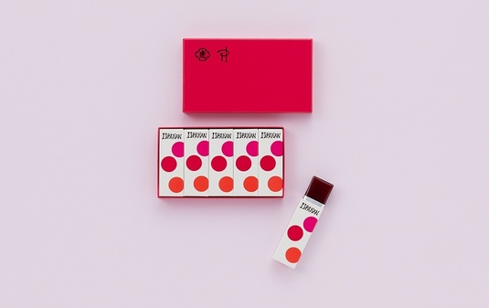 新商品】カカオ珈琲羊羹・小形羊羹イスパハン | お知らせ | 株式会社 虎屋