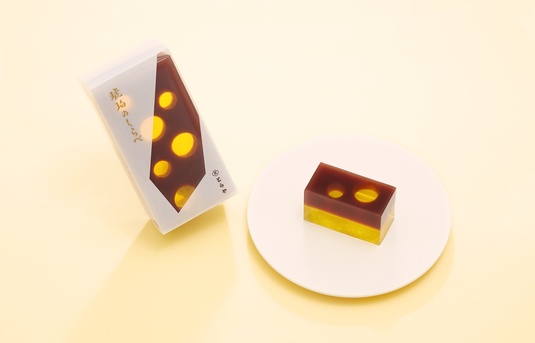 虎屋 とらや 【特別販売】干支羊羹 琥珀製『馬疾風』1本入 2点おまとめ 新品 虎屋 とらや 【特別販売】干支羊羹 琥珀製『馬疾風』1本入 2点お