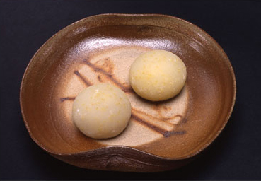 京の伝統と文様 和菓子 美乃美 虎屋 絶版 京の伝統と文様10 京菓子／虎屋 | 美術出版美々美 | nostos books