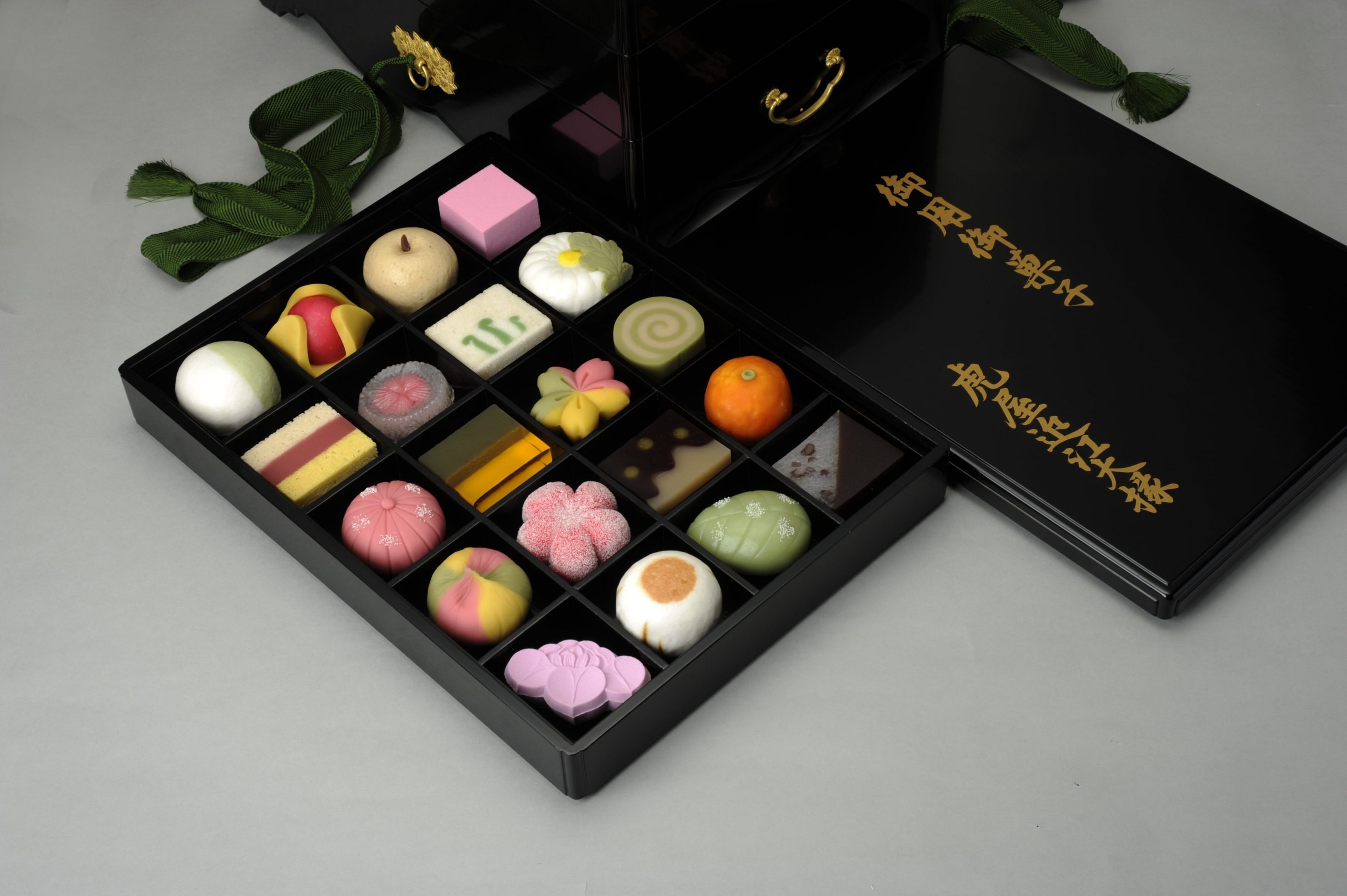 百味箱 江戸時代 | 和菓子だより | 菓子資料室 虎屋文庫 | とらや